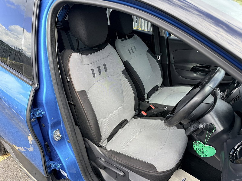 Renault Captur 0.9 TCe ENERGY Dynamique MediaNav SUV 5dr Petrol Manual Euro 5 (s/s) (90 ps)