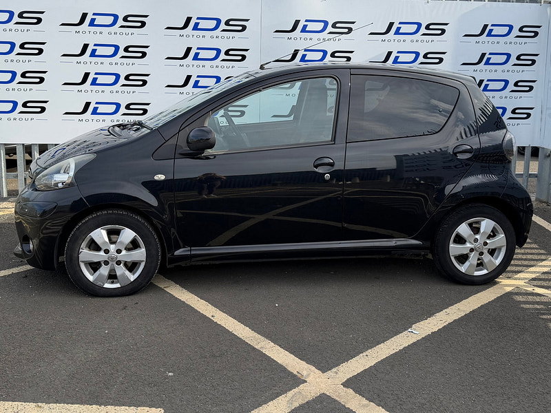 Toyota Aygo 1.0 VVT-i Fire Hatchback 5dr Petrol Manual Euro 5 (67 ps)