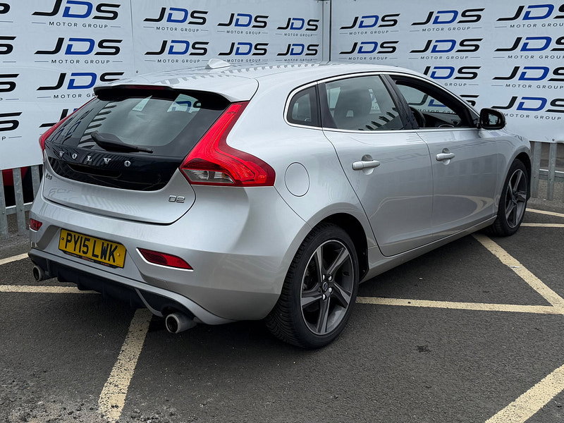 Volvo V40 1.6 D2 R-Design Hatchback 5dr Diesel Manual Euro 5 (s/s) (115 ps)