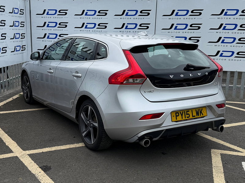 Volvo V40 1.6 D2 R-Design Hatchback 5dr Diesel Manual Euro 5 (s/s) (115 ps)