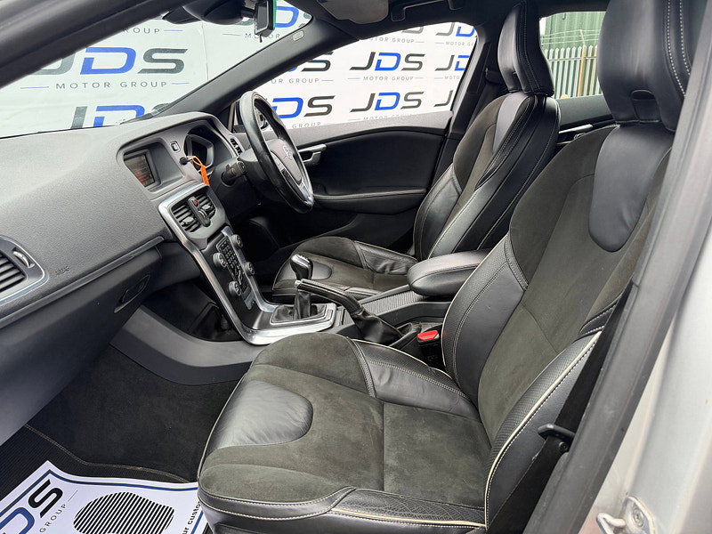 Volvo V40 1.6 D2 R-Design Hatchback 5dr Diesel Manual Euro 5 (s/s) (115 ps)