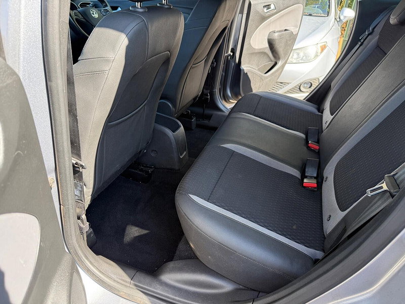 Vauxhall Crossland X 1.2 Elite Nav SUV 5dr Petrol Manual Euro 6 (s/s) (83 ps)