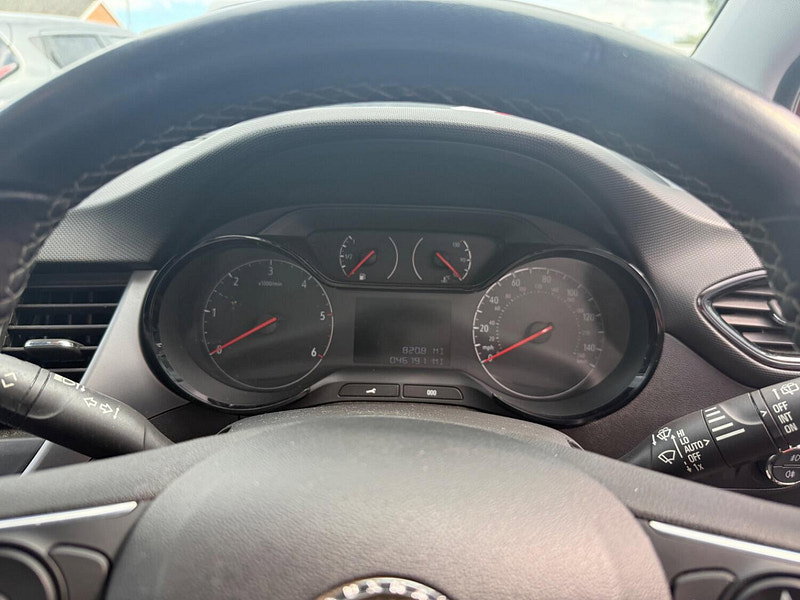 Vauxhall Crossland X 1.6 Turbo D ecoTEC SE SUV 5dr Diesel Manual Euro 6 (s/s) (99 ps)