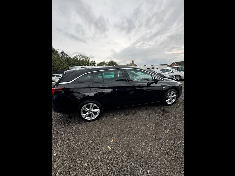 Vauxhall Astra 1.6 CDTi ecoFLEX SRi Nav Sports Tourer 5dr Diesel Manual Euro 6 (s/s) (110 ps)