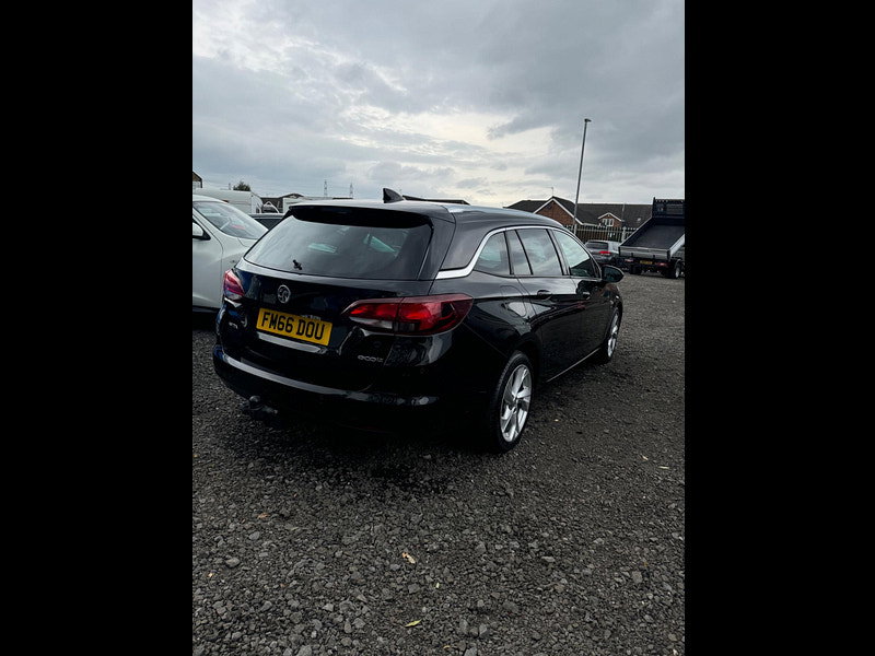 Vauxhall Astra 1.6 CDTi ecoFLEX SRi Nav Sports Tourer 5dr Diesel Manual Euro 6 (s/s) (110 ps)