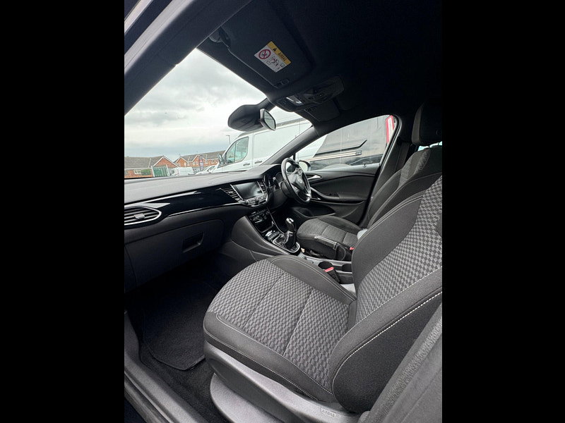 Vauxhall Astra 1.6 CDTi ecoFLEX SRi Nav Sports Tourer 5dr Diesel Manual Euro 6 (s/s) (110 ps)