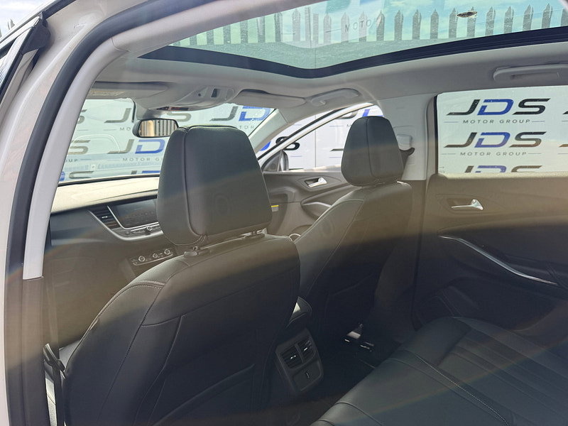 Vauxhall Grandland X 1.2 Turbo Elite Nav SUV 5dr Petrol Manual Euro 6 (s/s) (130 ps)