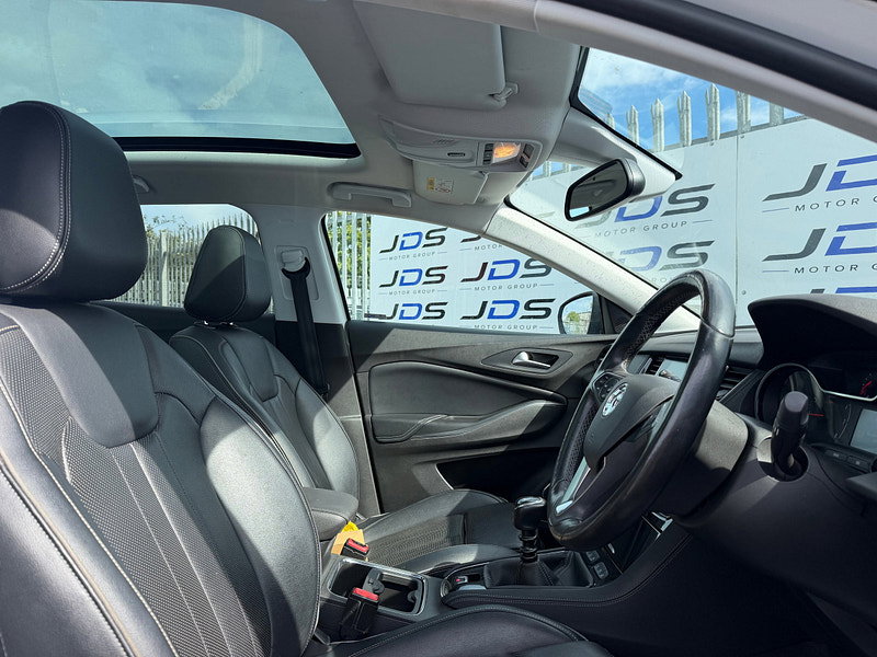 Vauxhall Grandland X 1.2 Turbo Elite Nav SUV 5dr Petrol Manual Euro 6 (s/s) (130 ps)