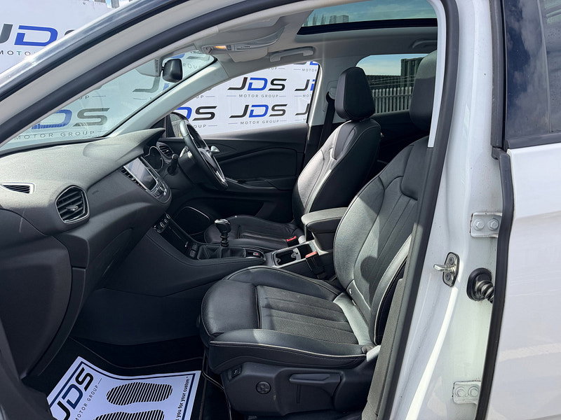 Vauxhall Grandland X 1.2 Turbo Elite Nav SUV 5dr Petrol Manual Euro 6 (s/s) (130 ps)