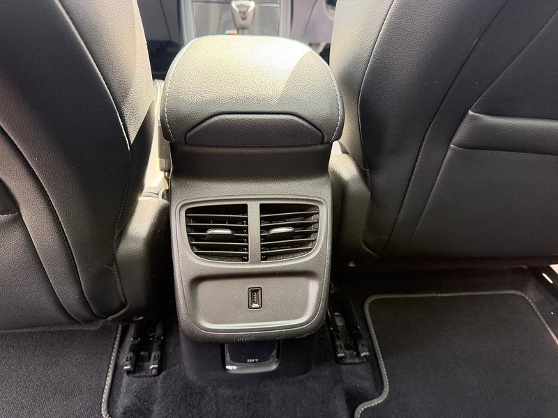 Vauxhall Grandland X 1.2 Turbo Elite Nav SUV 5dr Petrol Manual Euro 6 (s/s) (130 ps)