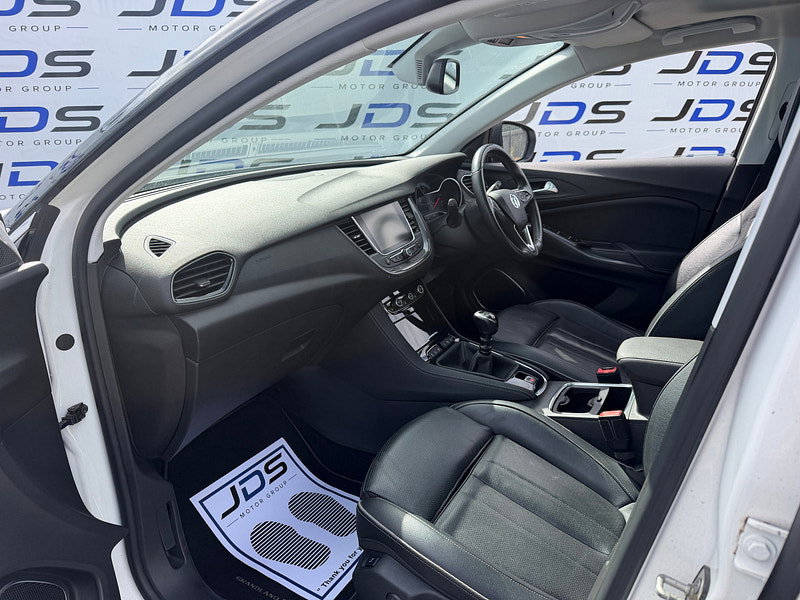 Vauxhall Grandland X 1.2 Turbo Elite Nav SUV 5dr Petrol Manual Euro 6 (s/s) (130 ps)