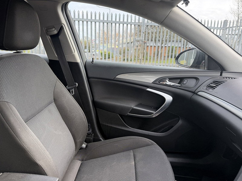 Vauxhall Insignia 1.8 16V Energy Hatchback 5dr Petrol Manual Euro 5 (140 ps)