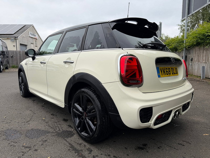 MINI Hatch 2.0 Cooper S Sport Hatchback 5dr Petrol Manual Euro 6 (s/s) (192 ps)