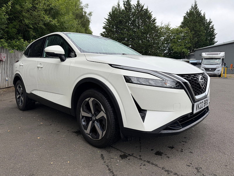 Nissan Qashqai 1.3 DIG-T MHEV N-Connecta SUV 5dr Petrol Hybrid Manual Euro 6 (s/s) (140 ps)