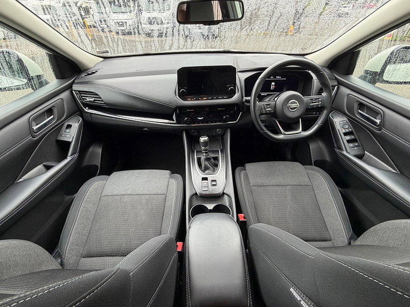 Nissan Qashqai 1.3 DIG-T MHEV N-Connecta SUV 5dr Petrol Hybrid Manual Euro 6 (s/s) (140 ps)