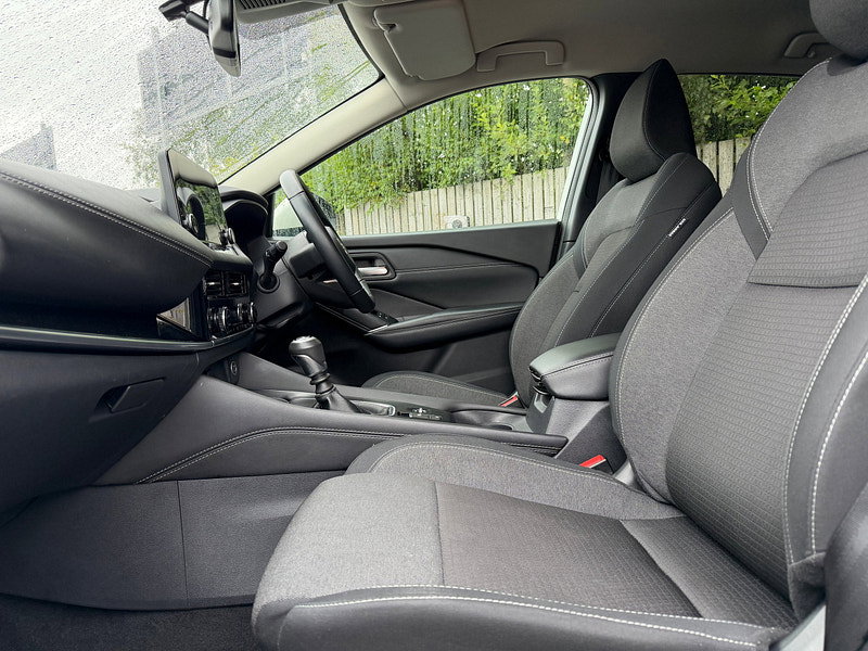 Nissan Qashqai 1.3 DIG-T MHEV N-Connecta SUV 5dr Petrol Hybrid Manual Euro 6 (s/s) (140 ps)