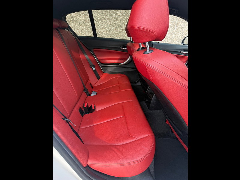 BMW 1 Series 1.5 118i M Sport Shadow Edition Hatchback 5dr Petrol Auto Euro 6 (s/s) (136 ps)