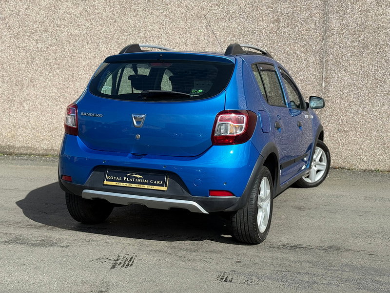 Dacia Sandero Stepway 1.5 dCi Laureate Hatchback 5dr Diesel Manual Euro 5 (90 ps)