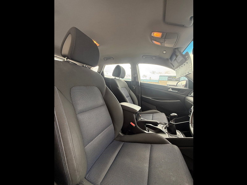 Hyundai Tucson 1.7 CRDi Blue Drive SE Nav SUV 5dr Diesel Manual Euro 6 (s/s) (116 ps)