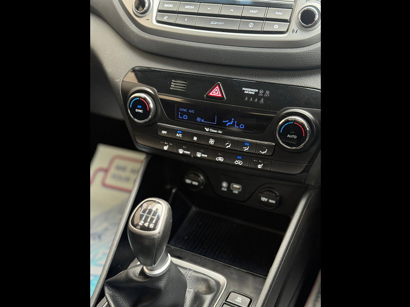 Hyundai Tucson 1.7 CRDi Blue Drive SE Nav SUV 5dr Diesel Manual Euro 6 (s/s) (116 ps)