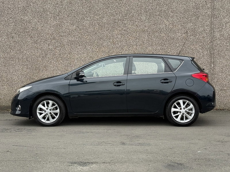 Toyota Auris 1.6 V-Matic Icon Hatchback 5dr Petrol Manual Euro 5 (132 ps)