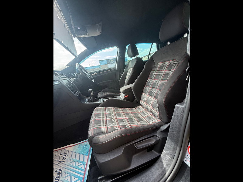 Volkswagen Golf 2.0 TSI BlueMotion Tech GTI Performance Hatchback 5dr Petrol Manual Euro 6 (s/s) (230 ps)