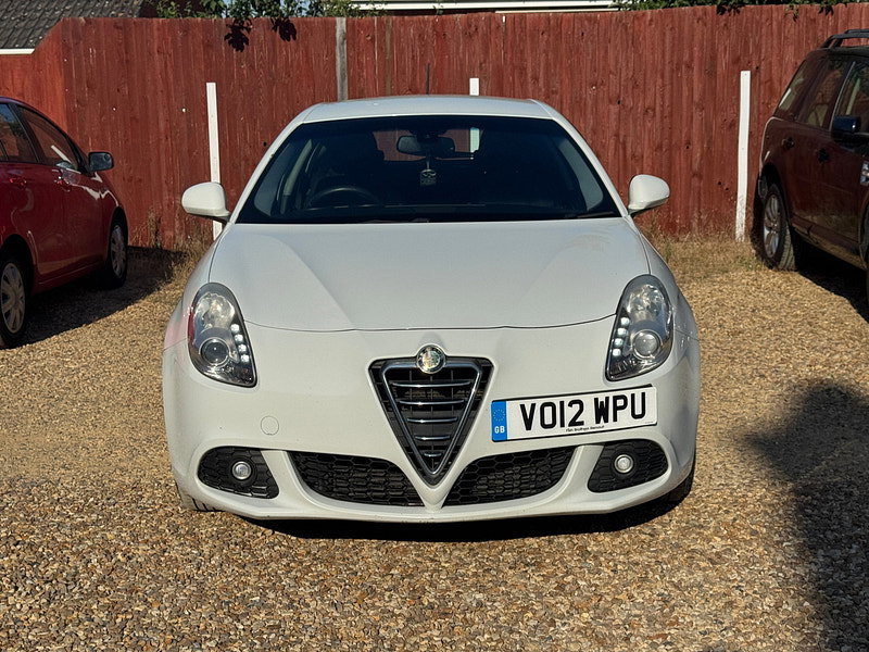 Alfa Romeo Giulietta 1.4 TB MultiAir Lusso Hatchback 5dr Petrol Manual Euro 5 (s/s) (170 bhp)
