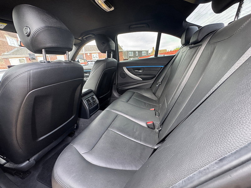 BMW 3 Series 2.0 320d M Sport Saloon 4dr Diesel Auto Euro 6 (s/s) (190 ps)