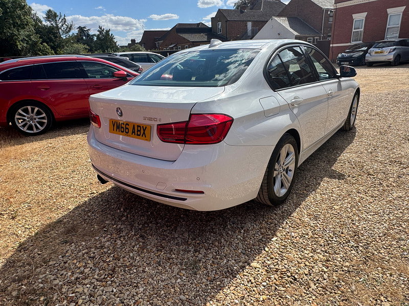 BMW 3 Series 2.0 320i Sport Saloon 4dr Petrol Auto Euro 6 (s/s) (184 ps)