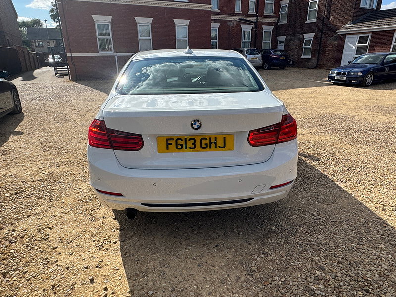 BMW 3 Series 2.0 320i Sport Saloon 4dr Petrol Auto Euro 6 (s/s) (184 ps)
