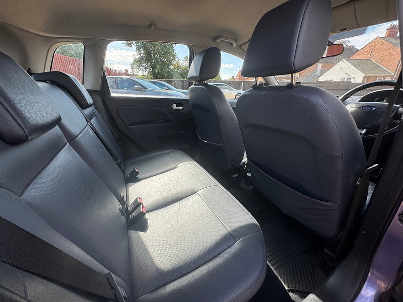 Ford Fiesta 1.4 Ghia Hatchback 5dr Petrol Manual (147 g/km, 79 bhp)