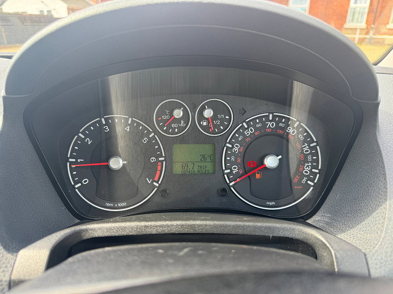 Ford Fiesta 1.4 Ghia Hatchback 5dr Petrol Manual (147 g/km, 79 bhp)