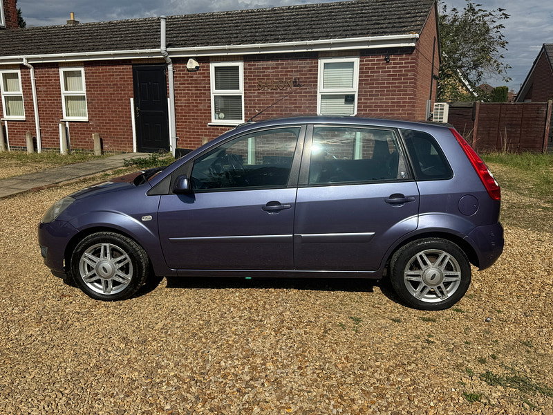 Ford Fiesta 1.4 Ghia Hatchback 5dr Petrol Manual (147 g/km, 79 bhp)