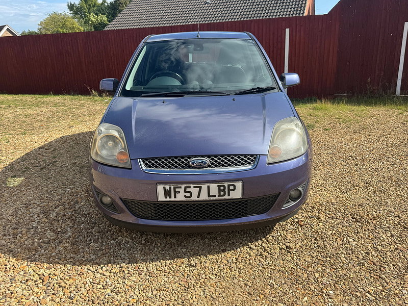 Ford Fiesta 1.4 Ghia Hatchback 5dr Petrol Manual (147 g/km, 79 bhp)