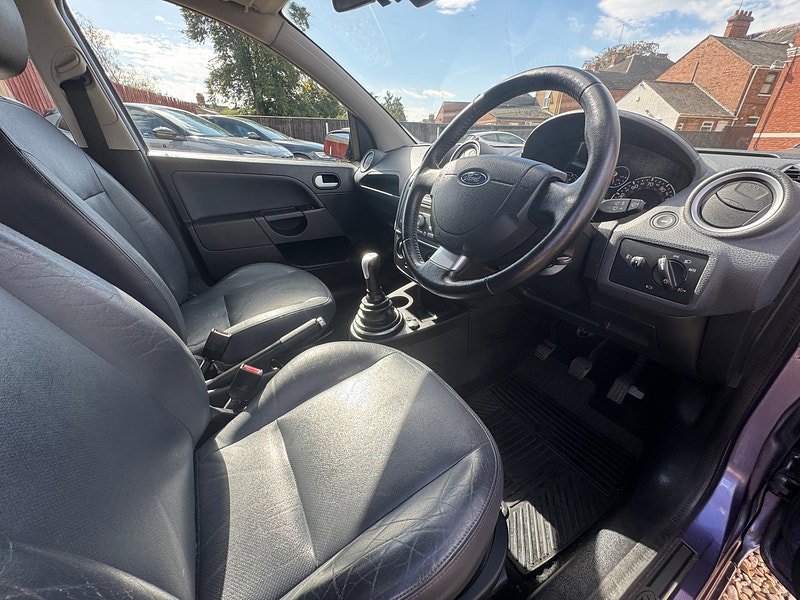 Ford Fiesta 1.4 Ghia Hatchback 5dr Petrol Manual (147 g/km, 79 bhp)