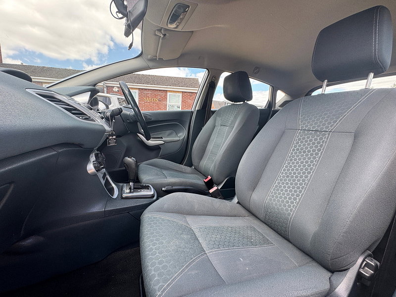 Ford Fiesta 1.4 Zetec Hatchback 5dr Petrol Automatic (154 g/km, 94 bhp)