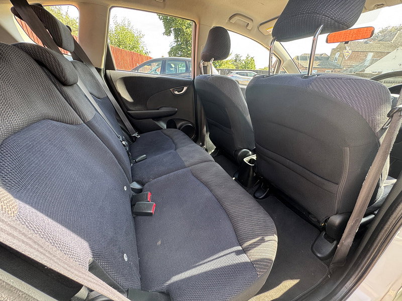 Honda Jazz 1.4 i-VTEC ES Hatchback 5dr Petrol Manual Euro 5 (99 ps)
