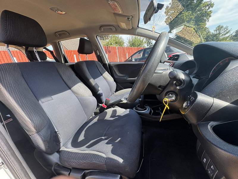 Honda Jazz 1.4 i-VTEC ES Hatchback 5dr Petrol Manual Euro 5 (99 ps)