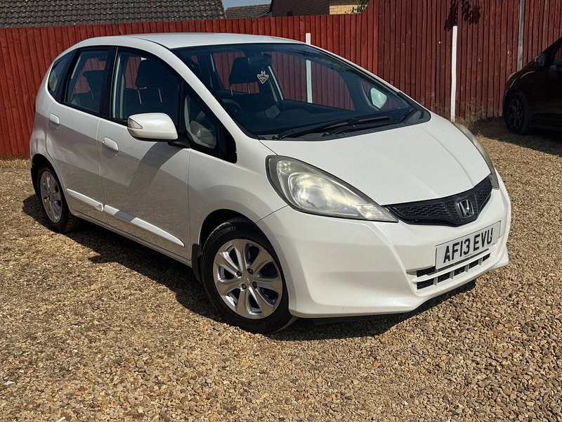 Honda Jazz 1.4 i-VTEC ES Hatchback 5dr Petrol Manual Euro 5 (99 ps)