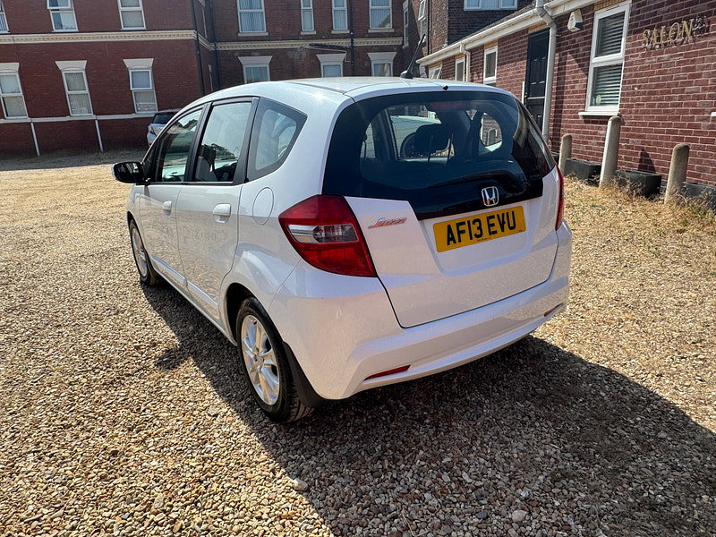 Honda Jazz 1.4 i-VTEC ES Hatchback 5dr Petrol Manual Euro 5 (99 ps)
