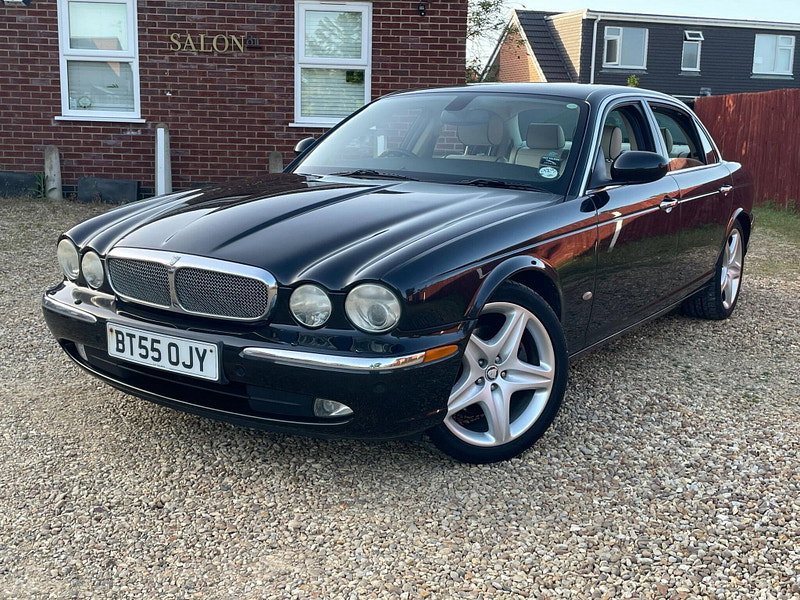 Jaguar XJ 4.2 Xj8 Sovereign Lwb Saloon