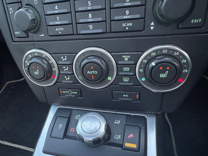 Land Rover Freelander 2 2.2 SD4 HSE SUV 5dr Diesel CommandShift 4WD Euro 5 (190 ps)