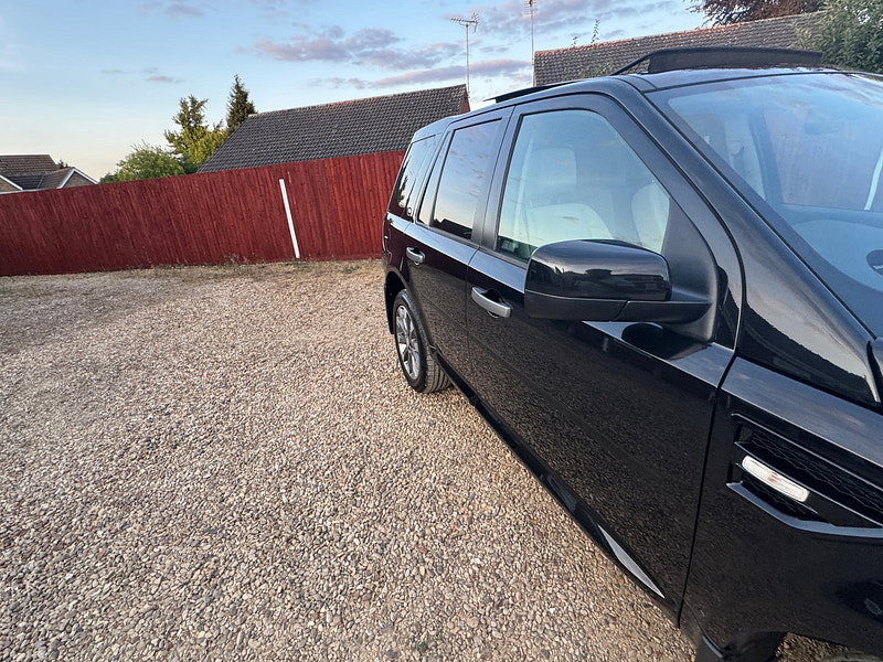 Land Rover Freelander 2 2.2 SD4 HSE SUV 5dr Diesel CommandShift 4WD Euro 5 (190 ps)