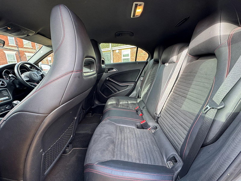 Mercedes-Benz A Class 1.5 A180d Amg Line (executive) Hatchback