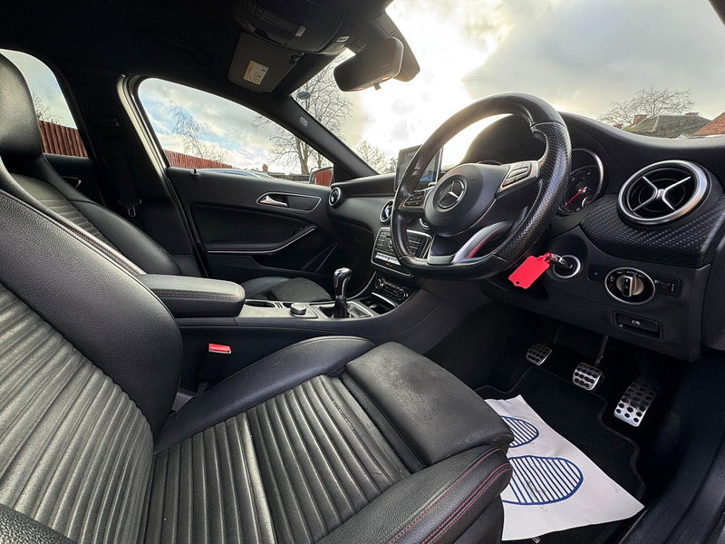 Mercedes-Benz A Class 1.5 A180d Amg Line (executive) Hatchback