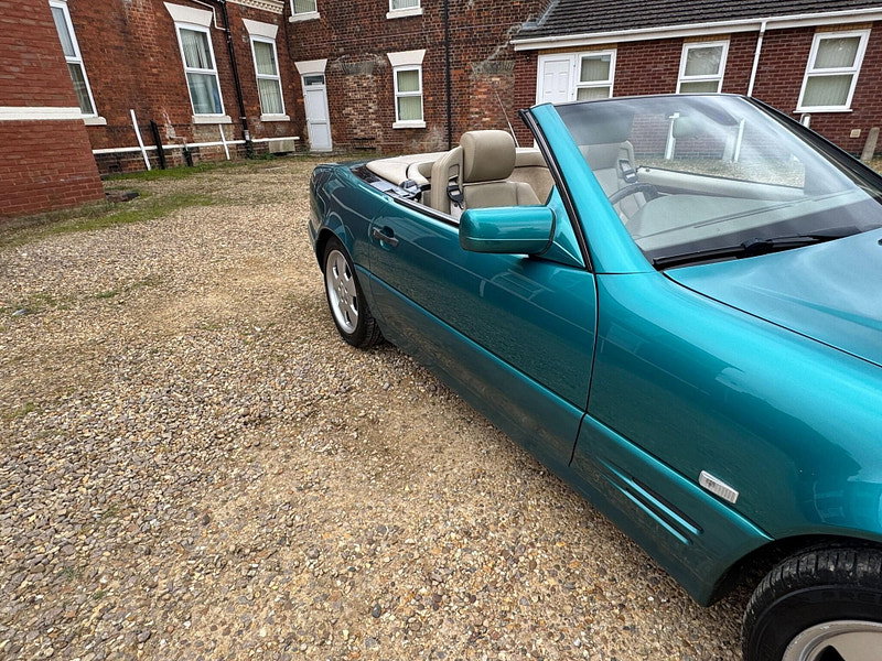 Mercedes-Benz SL 3.2 Sl320 Limited Edition Convertible