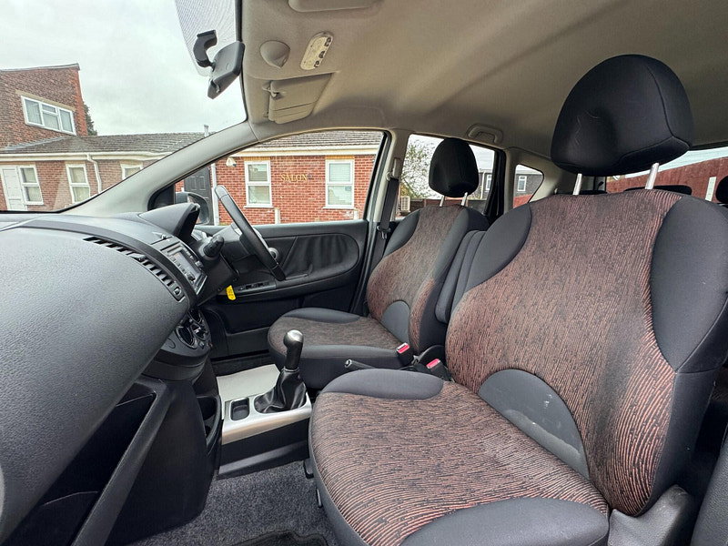 Nissan Note 1.4 16v N-tec Hatchback