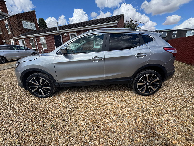 Nissan Qashqai 1.6 dCi Tekna SUV 5dr Diesel Manual 4WD Euro 6 (s/s) (130 ps)