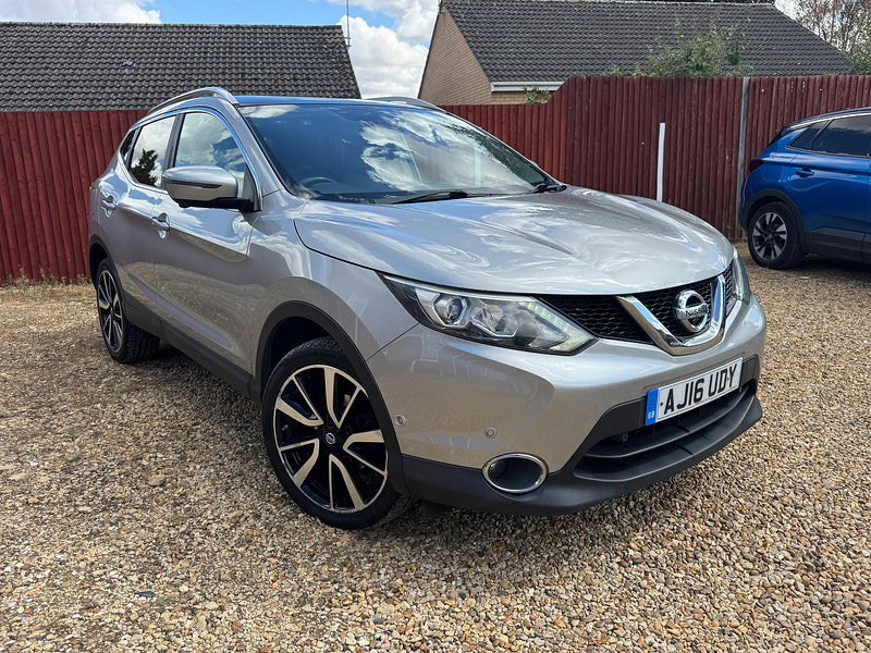 Nissan Qashqai 1.6 dCi Tekna SUV 5dr Diesel Manual 4WD Euro 6 (s/s) (130 ps)