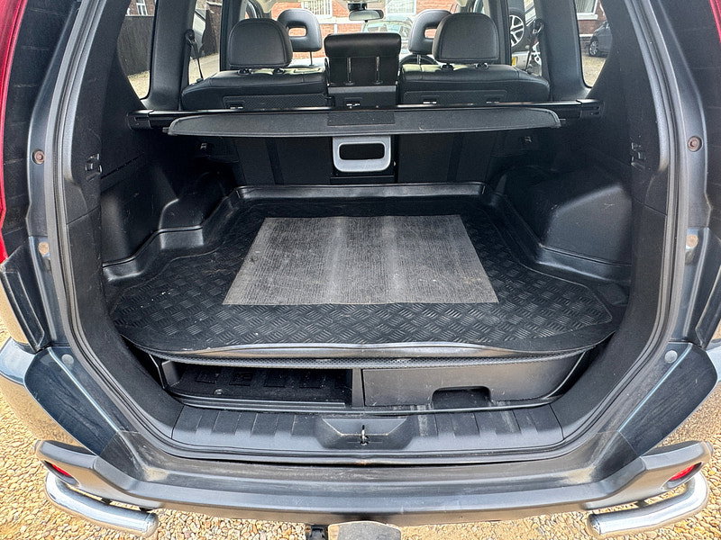 Nissan X-Trail 2.0 dCi Tekna SUV 5dr Diesel Auto 4WD Euro 5 (150 ps)